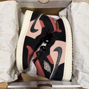 Woman’s Air Jordan 1 Mid